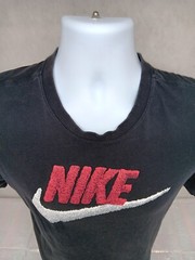 The Nike Tee Mens Small Black Large Front Graphic Swoosh Short Sleeve T-Shirt