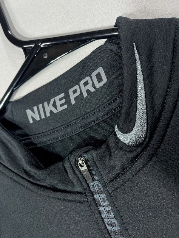 Nike Pro 1/4 Zip Pullover Shirt Mens Medium Black Fitted Hyperwarm Mid Layer gallery