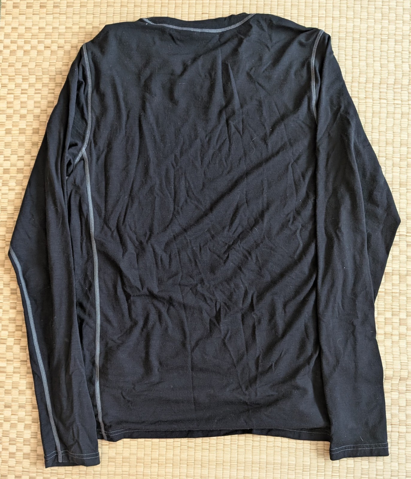 Backcountry Merino Wool Base layer Black Men's Size Medium gallery