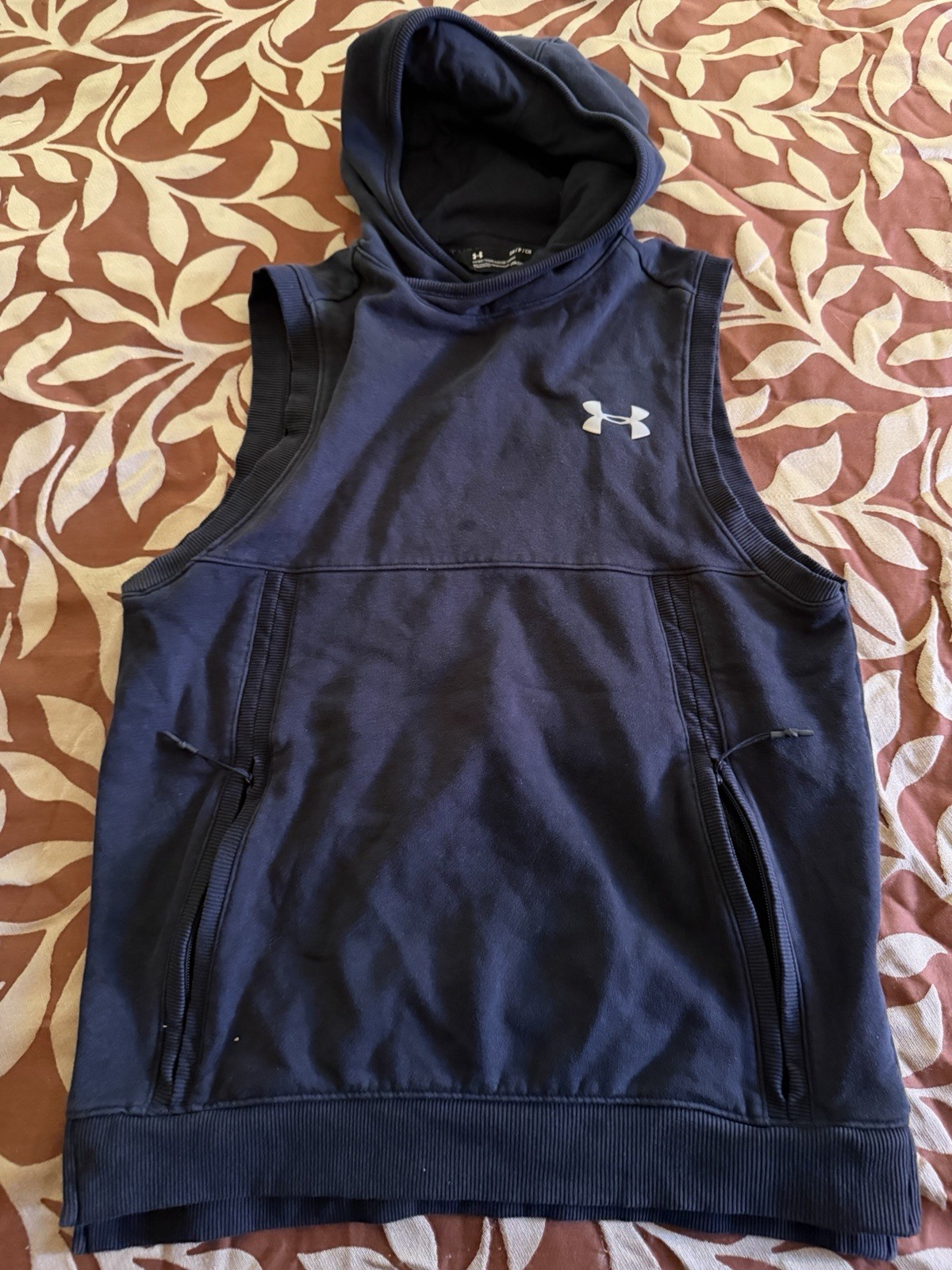 Under Armour Treadborne Performance Vest Hoodie Men Small Black Fitted Workout gallery