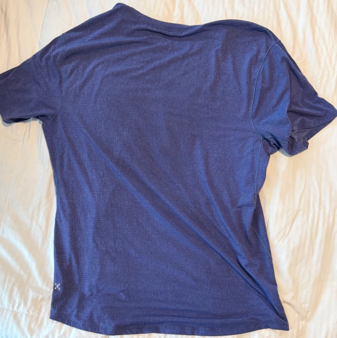 Lululemon Men’s XL Heather Blue Performance Athletic T-Shirt Short Sleeve Runnin gallery