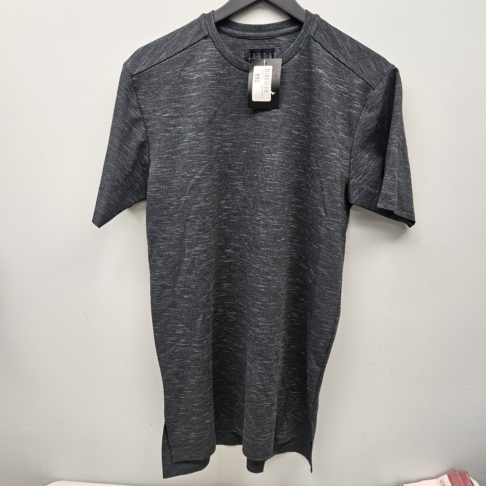 Men's Nike Air Jordan Tech Short Sleeve T-Shirt Tee / 914446 010 / Size Small gallery