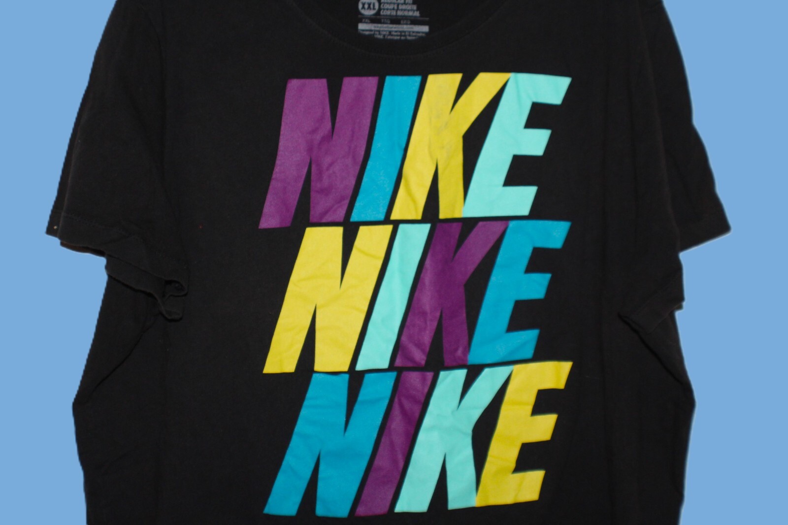 NIKE Men's Colorful Logo Regular-FIT Short Sleeve T-Shirt - XXL Triple Logo gallery