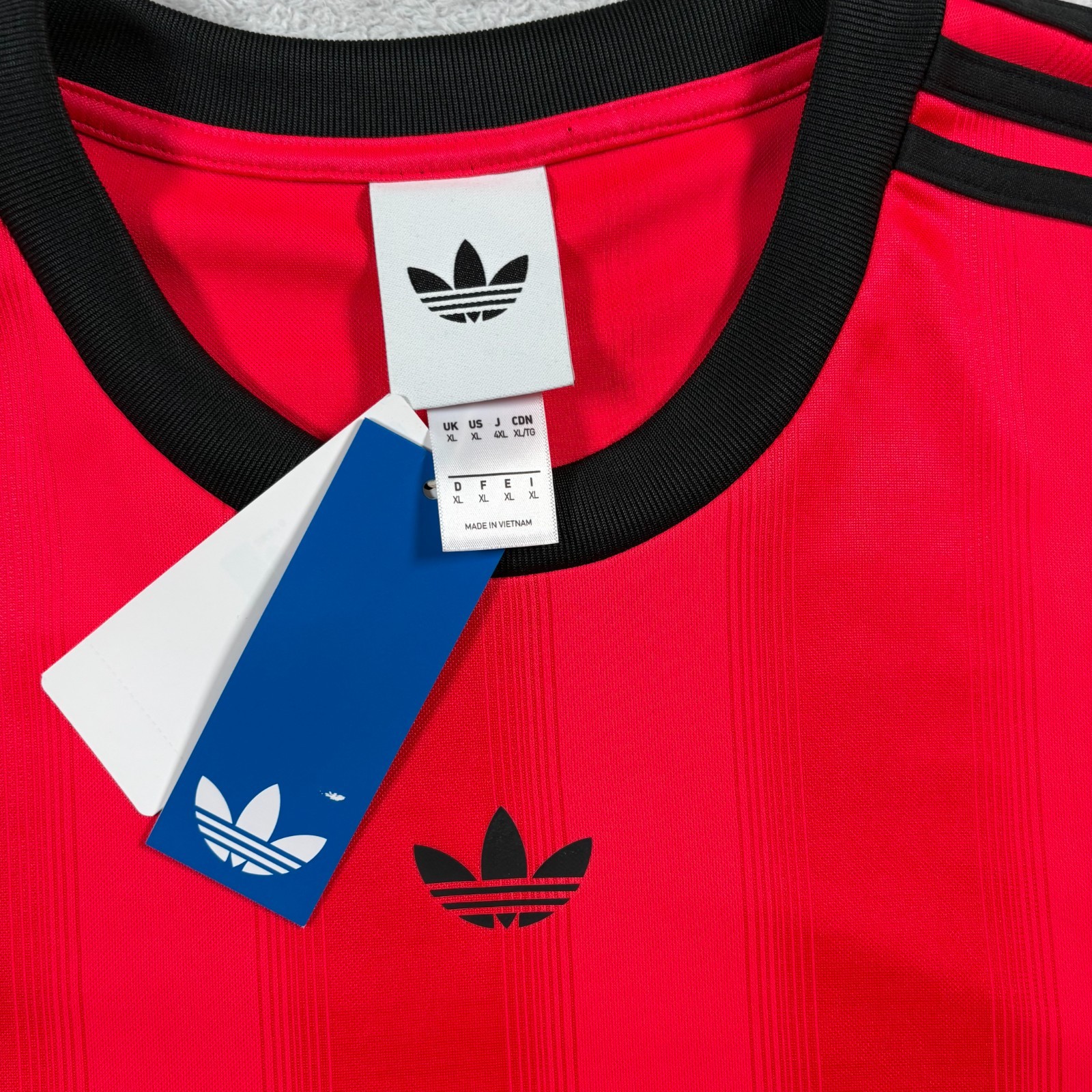 Adidas Adicolor Jacquard Jersey Mens XL Lucid Red Loose Fit Athleisure T Shirt gallery