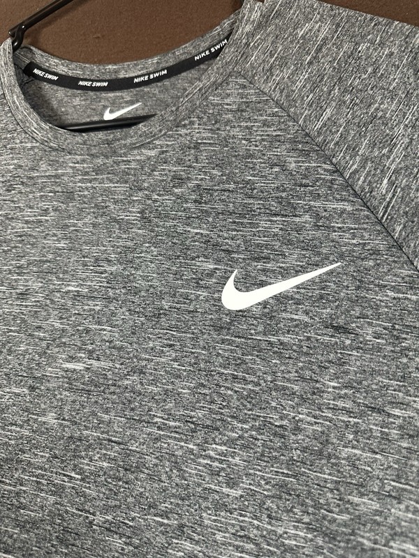 Nike Swim Mens Dri-FIT UPF 40+ Heathered Hydroguard Shirt Gray Sz XXL Activewear gallery