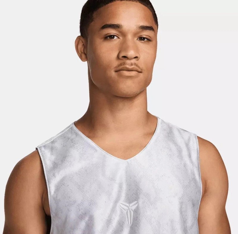 NEW Nike Kobe Dri-FIT Standard Issue Reversible Jersey Halo FZ0934-100 Men’s XXS gallery