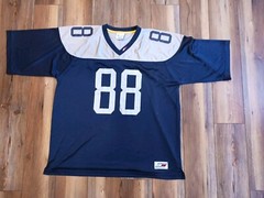 VINTAGE TOMMY HILFIGER #88 JERSEY HILFIGER ATHLETICS SEE DISC FOR SIZE 24 CH 28L