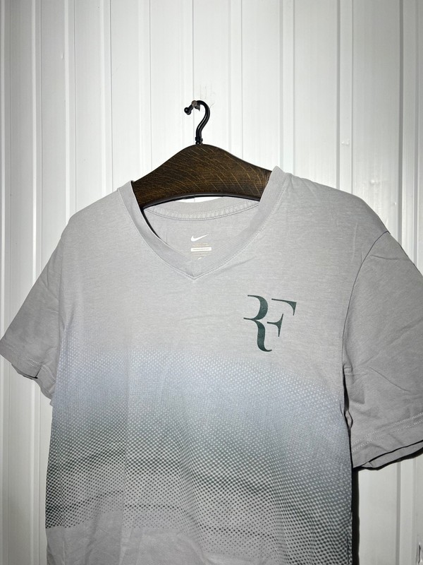 Nike Roger Federer RF Premier Trophy V-Neck Tennis Shirt 547585-096 Size L gallery