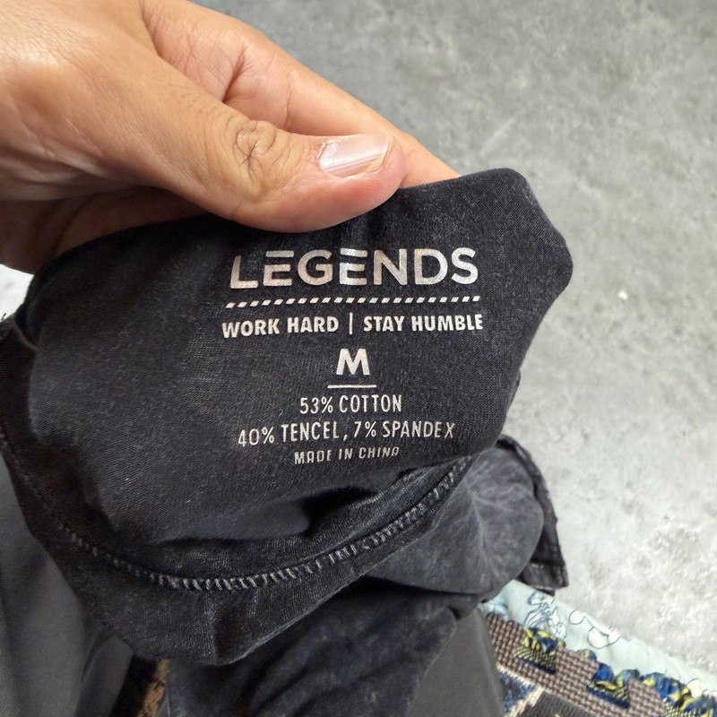 Legends T Shirt Mens Medium Black Stretch Quick Dry Athleisure Preowned gallery