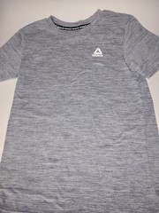 Reebok Men’s Delta Core T-Shirt-size:Youth( 10-12 )Moisture Wicking