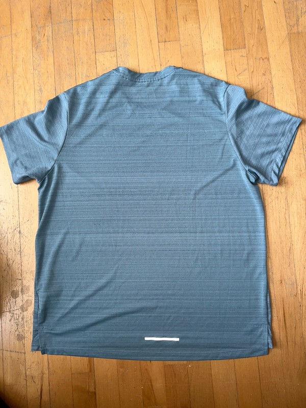Nike Miler Breathe Dri-Fit Sz XL Running Men’s T-Shirt Ozone Blue gallery