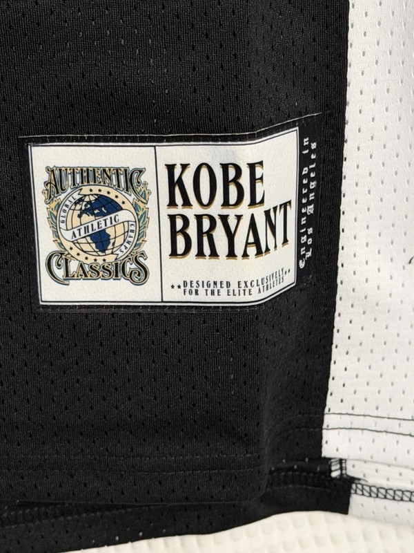 Kobe Bryant Lower Merion High School jersey. Adult Small NWT gallery