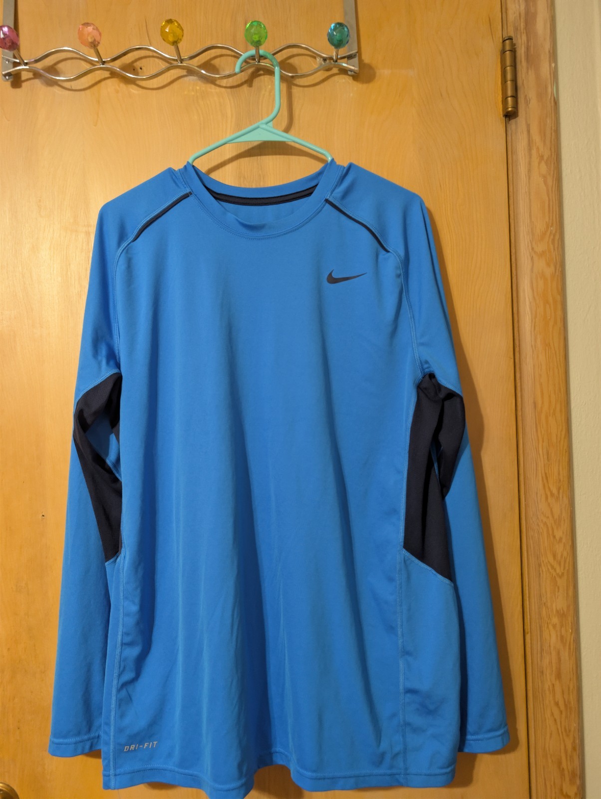 Nike Dri-FIT Mens L Blue Long Sleeve Crew Neck Pullover Poly Breathable Logo gallery