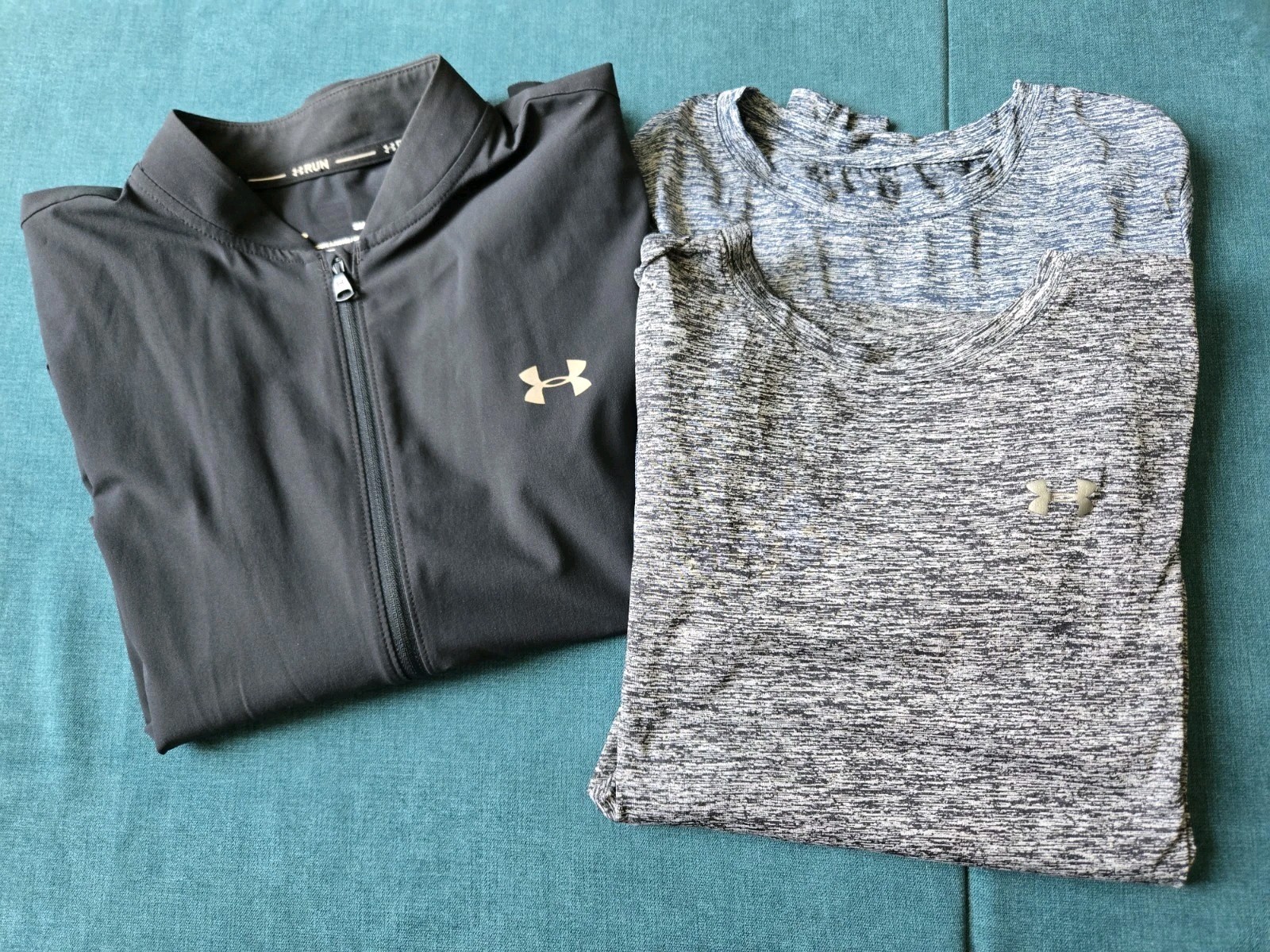 Under Armour HeatGear Women Small Lot gallery