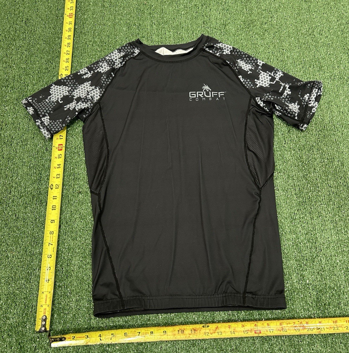 Gruff Combat Men's Short Sleeve Raglan Rash Guard Stretch Jiu Jitsu, L, Black gallery