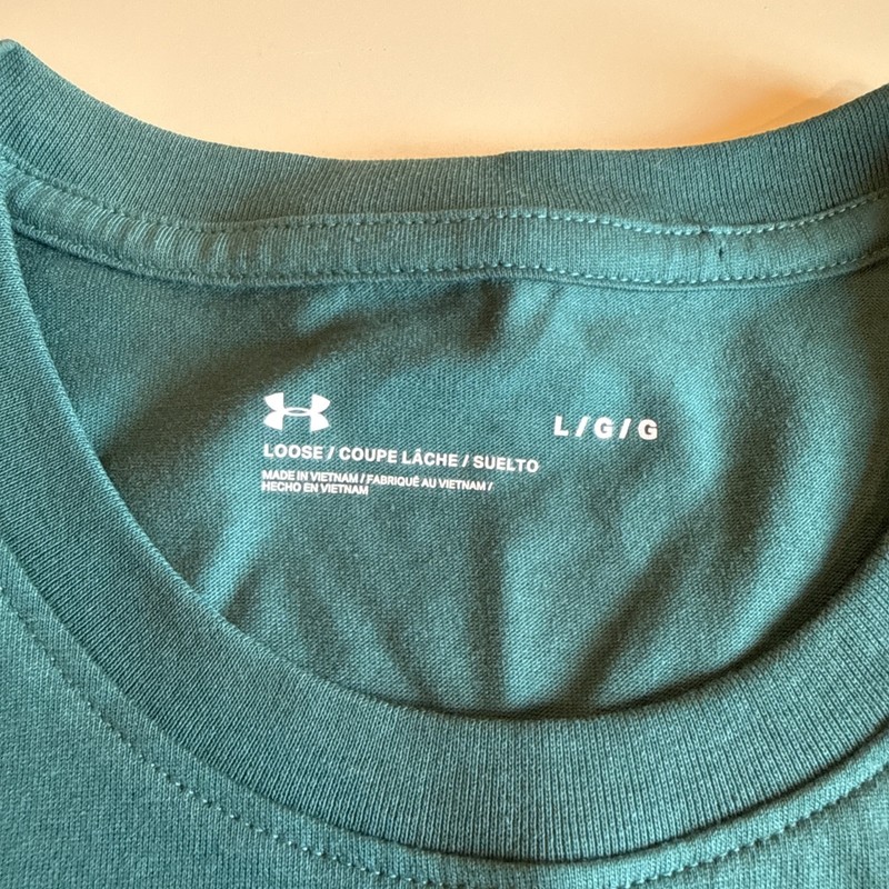 NWT Men’s Size Large Under Armour Left Chest Cut Off Tank Top Shirt Green gallery