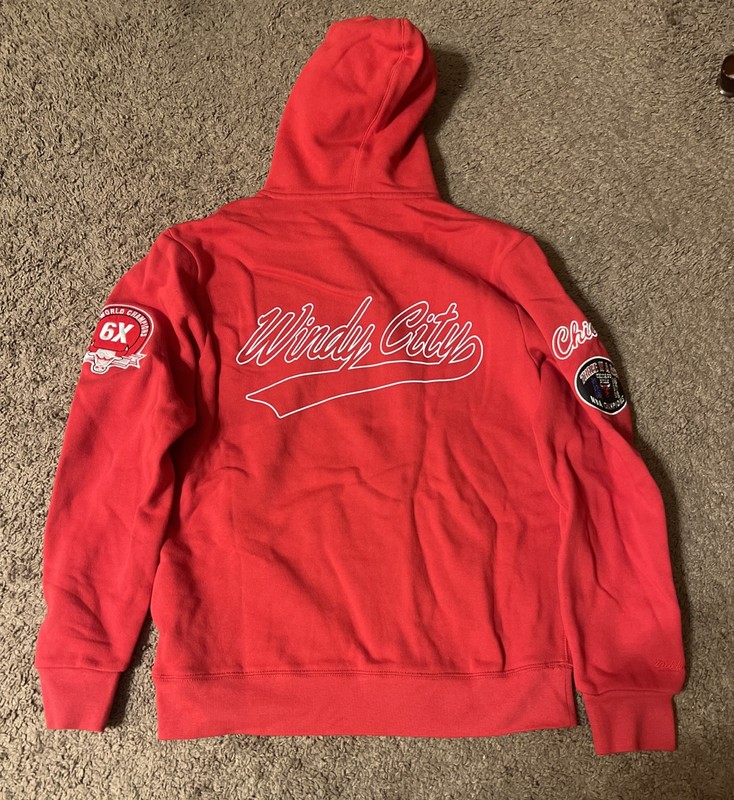 Mitchell & Ness NBA Chicago Bulls Champ City Jordan Three Peat Hoodie Medium gallery
