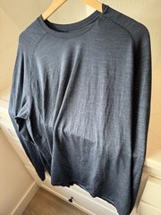 Lululemon Men’s Long Sleeve Athletic Shirt XL Performance Tee