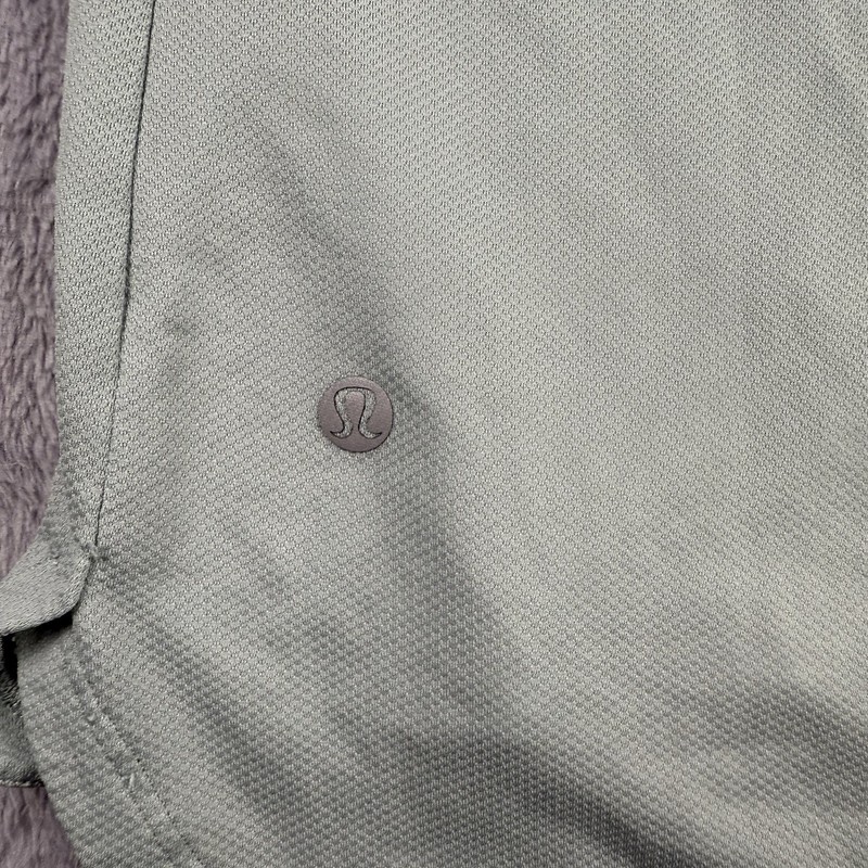 Lululemon Men’s Square Neck Engineered Ventilation Lightweight Running Shirt XXL gallery