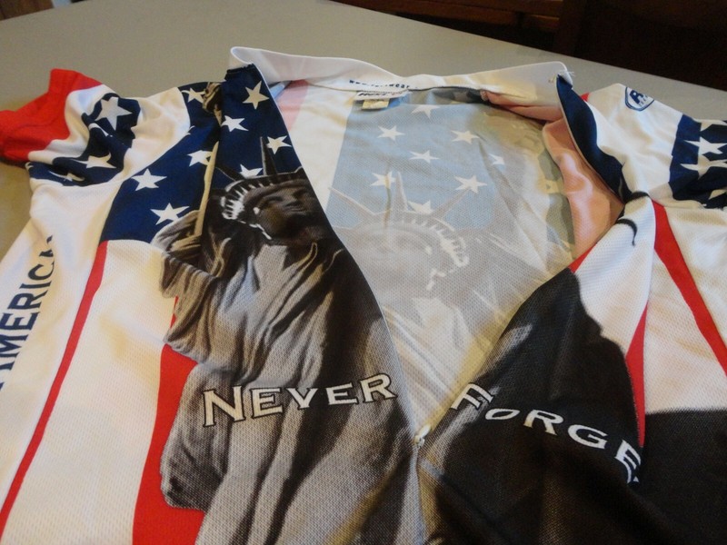 Statue Liberty Revi Wear BIKE Riding Cycling 3/4 Zip Polyester Shirt USA Size M gallery