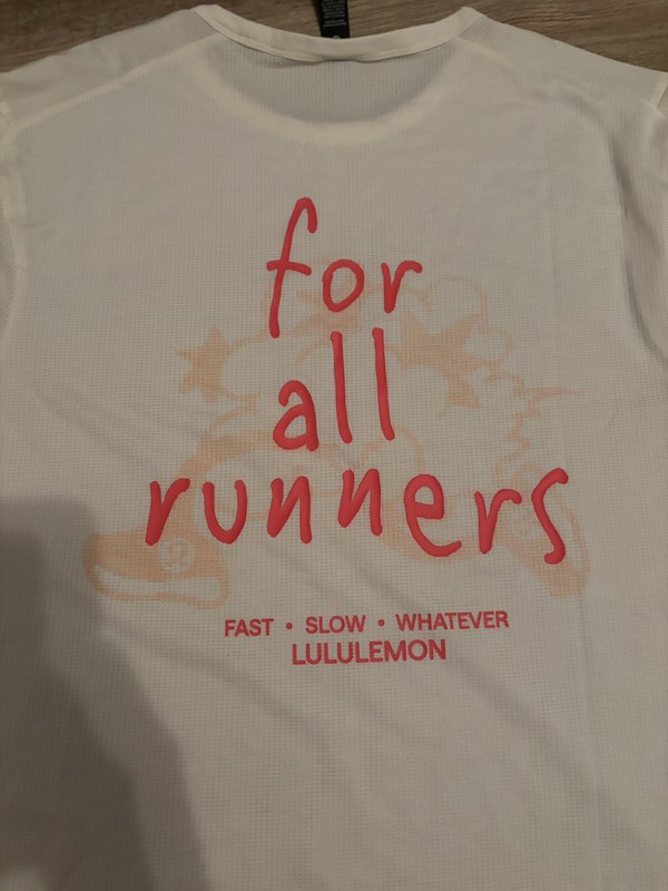 Lululemon Mesh Shirt NEVER WORN/BRAND NEW Medium gallery
