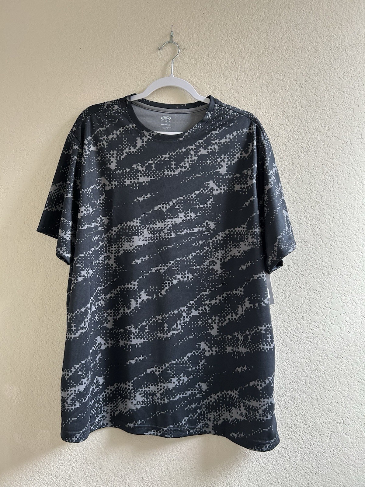 Athletic Works Men's Techno Texture DriWorks Breathable Core T-shirt 2XL (50-52) gallery
