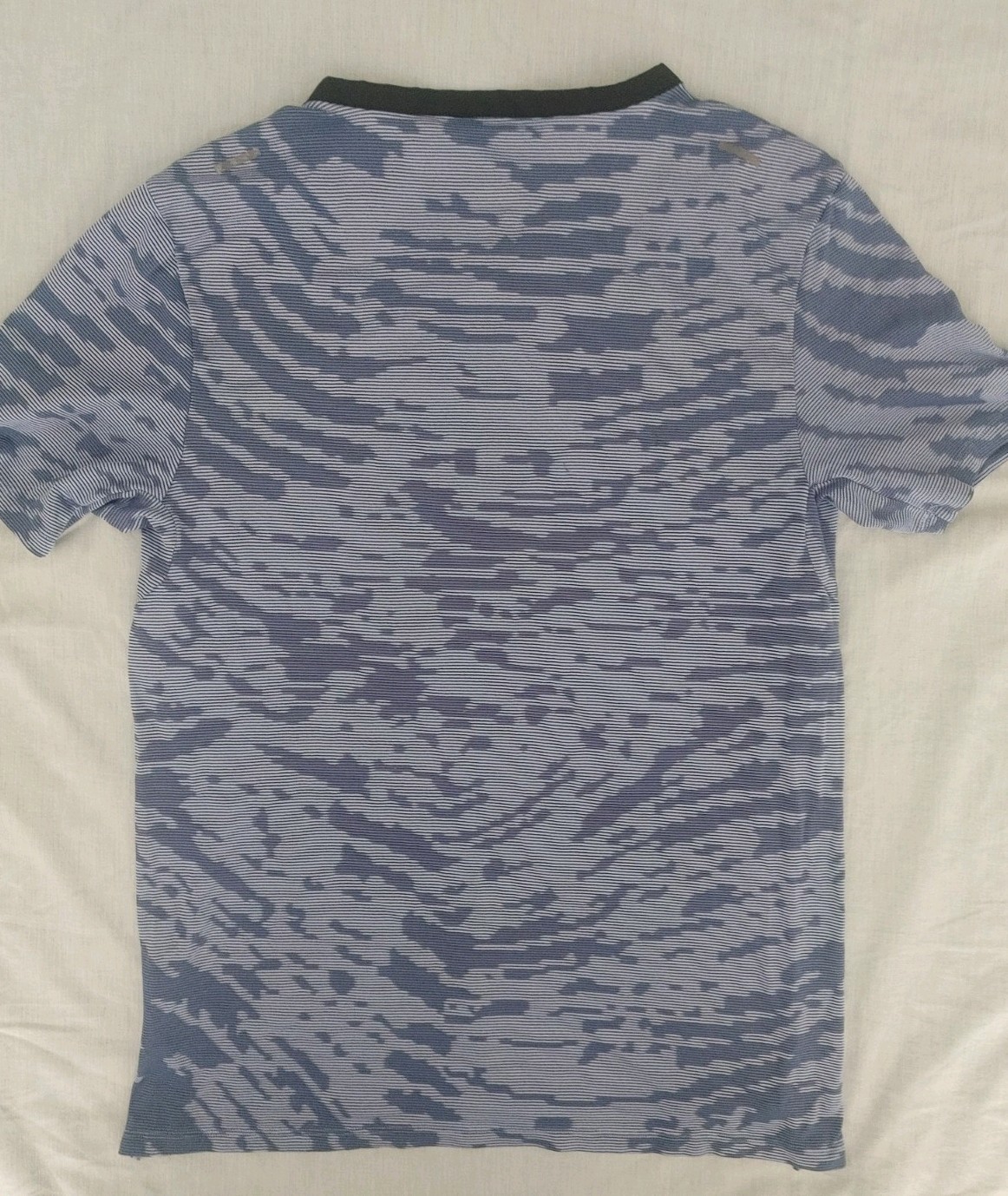 Nike Running Division Shirt Medium Blue Light Marine Camo Rise 365 DM4636-548 gallery