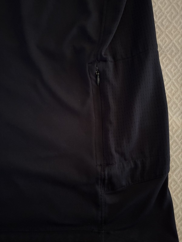 Reebok Dry Fit Play Dry Navy Shirt L Reflective Zip Pocket Moisture Wick Run Jog gallery