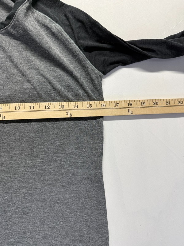 Under Armour Semi Fitted Shirt Men Small Heather Charcoal Black Athletic Workout gallery