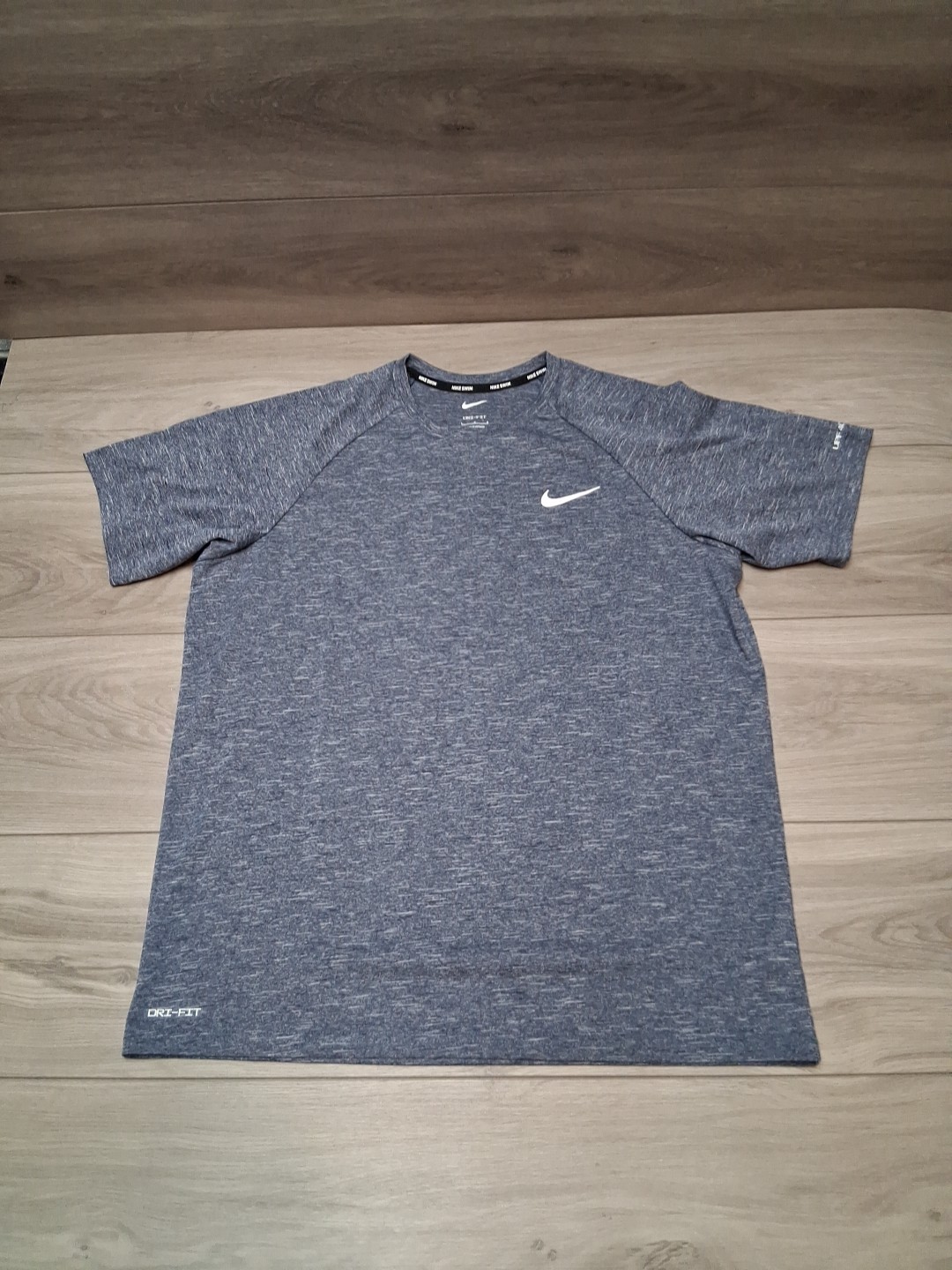 Nike Swim Dri-Fit Shirt Large Heather Blue Short Sleeve UPF 40+ Pre-owned gallery