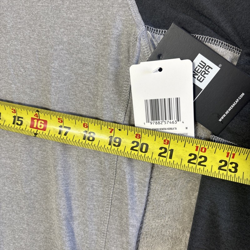 New Era Black & Gray Long Sleeve 1/4 Zip Pullover Men's Size M New With Tags gallery