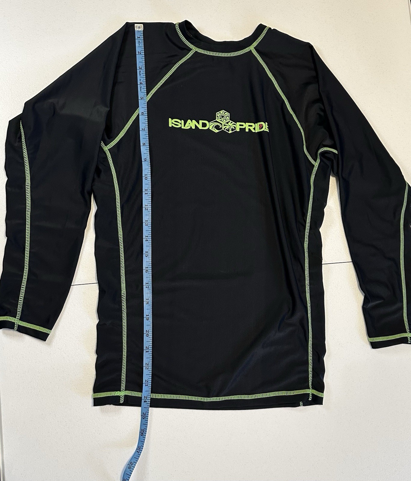 Island Pride Rash Guard Men’s Size Medium Long Sleeve Black And Green Logo gallery