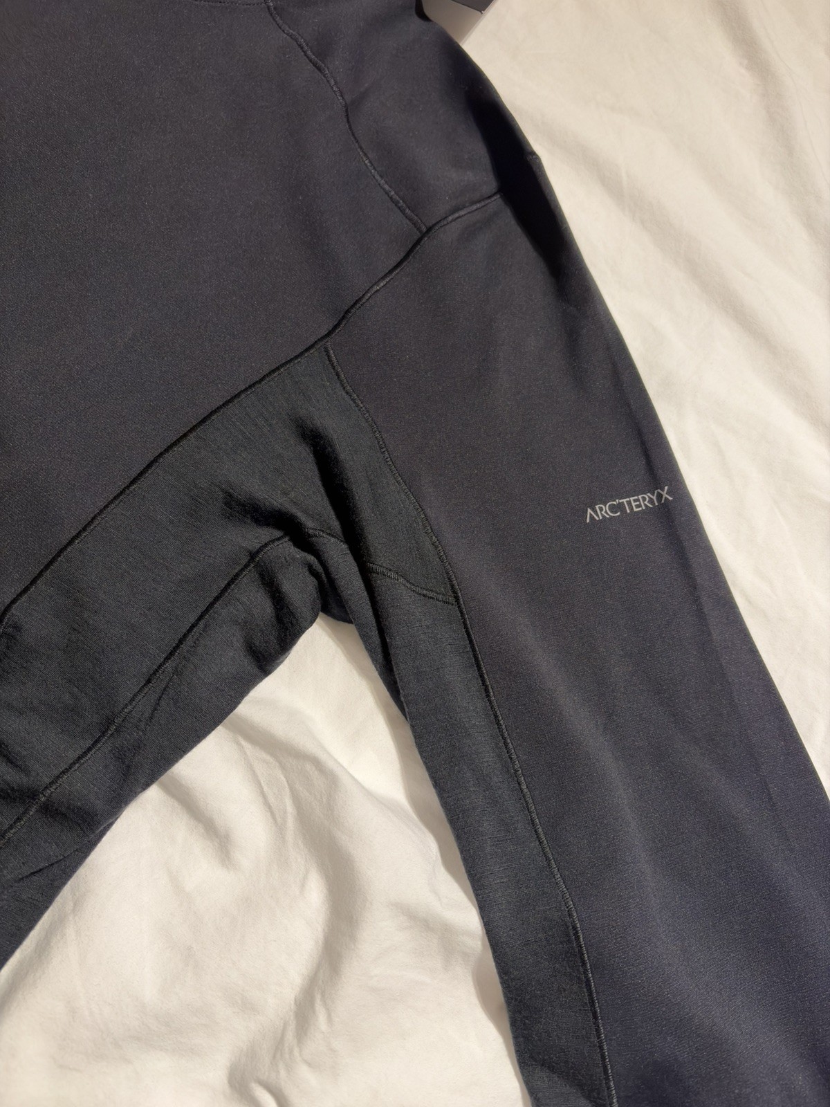 Arc'teryx Rho Hybrid Crew Men’s Large Long Sleeve gallery