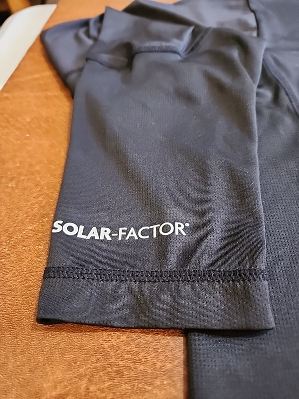 Habit Solar Factor 40+ Performance Men's MEDIUM L/S Black Hooded Shirt EUC. GB29 gallery