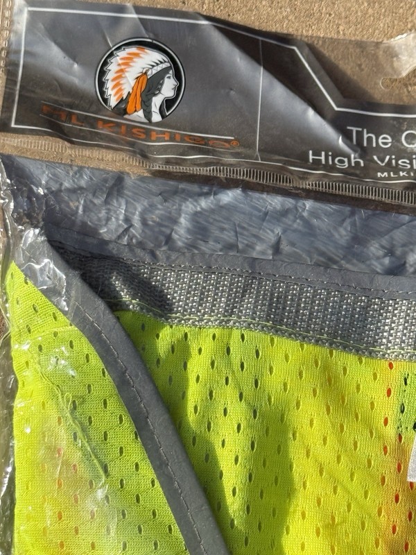 ML Kishigo Men's Medium Premium Brilliant Series Heavy-Duty Class 2 Vest - 1510 gallery