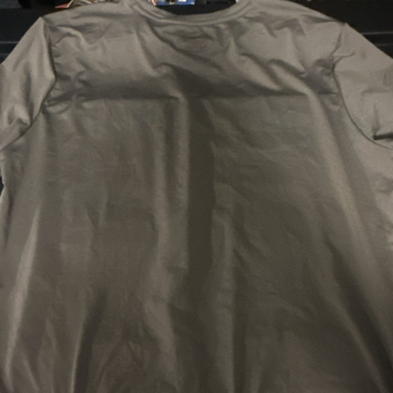 Under Armour Rush Shirt Mens Size Small Gray Rare Short Sleeve Loose Training gallery