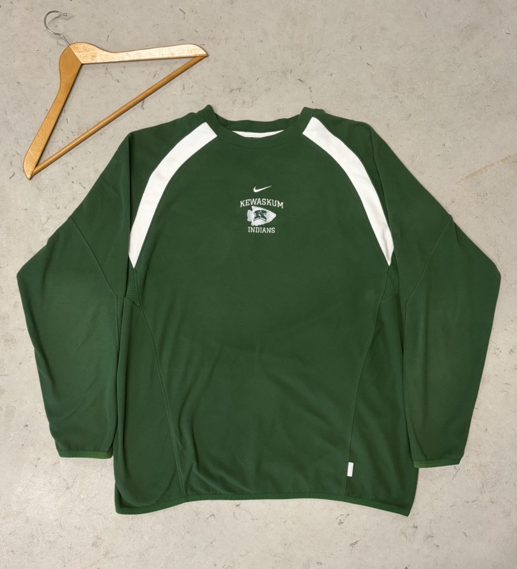 2000’s Nike Team Therma-FIT Men's XL Green/White kewaskum Crewneck Pullover gallery