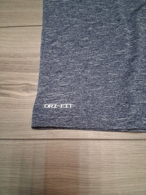 Nike Swim Dri-Fit Shirt Large Heather Blue Short Sleeve UPF 40+ Pre-owned gallery