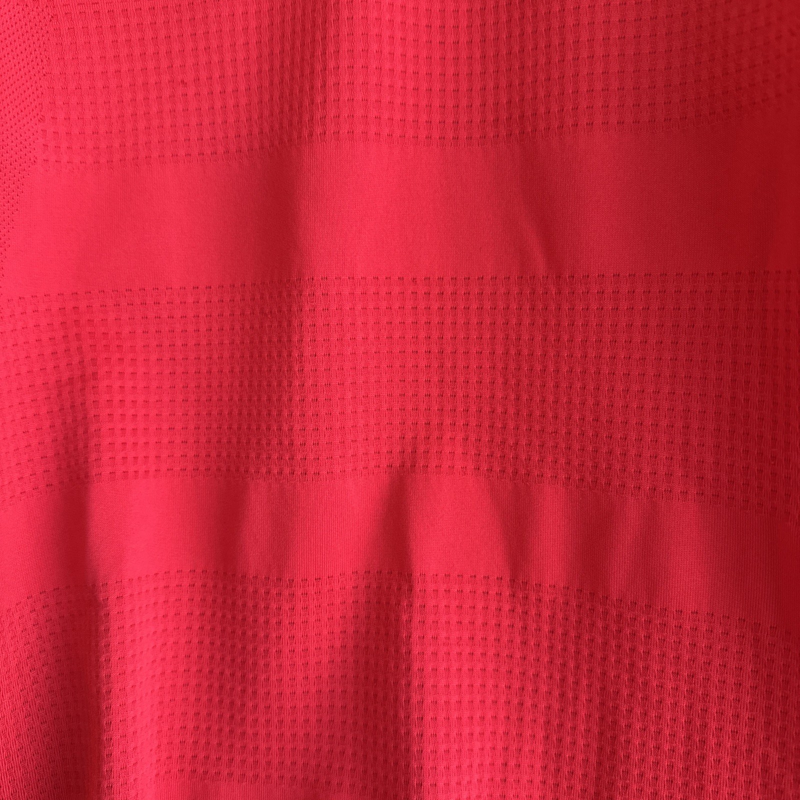 Nike 2x Collared Open Weave Red Golf Shirt Cool Comfortable Stretchy Logo Sleeve gallery