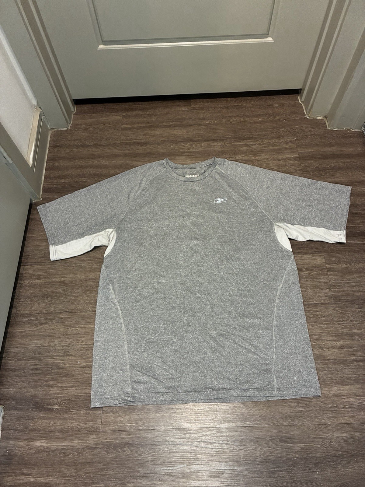Reebok Men's Performance Training T-Shirt Grey/White Two-Tone Athletic Tee XL gallery