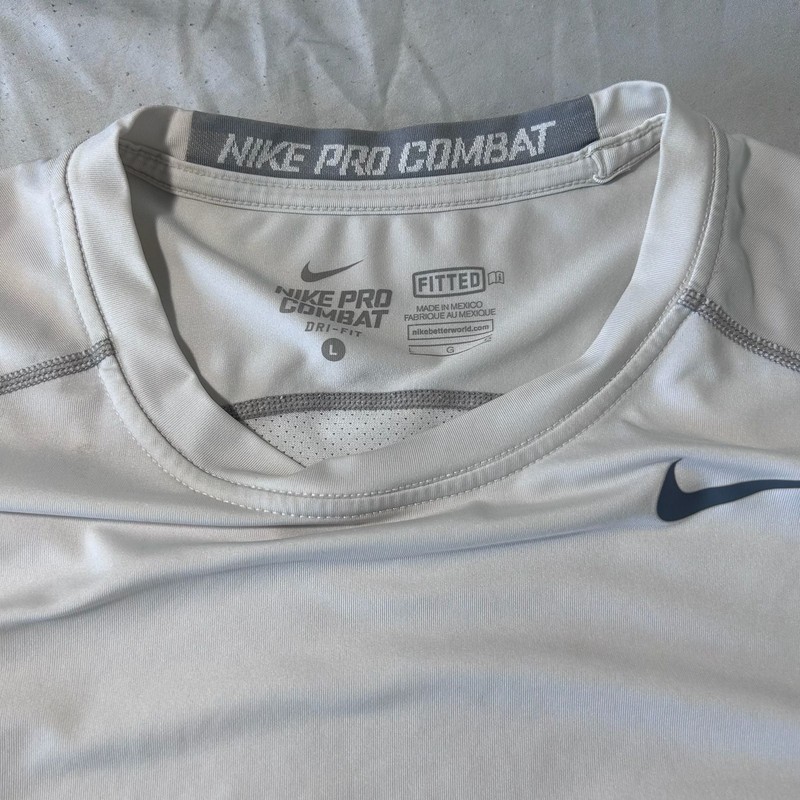 Nike Pro Combat Fitted Dri-FIT Short Sleeve Performance T-Shirt gallery