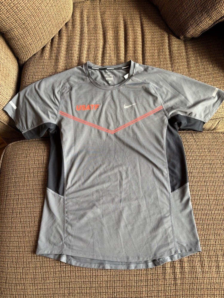 Nike Mens Dri Fit USATF Track & Field Running USA T-Shirt Gray Coral Med - EUC!