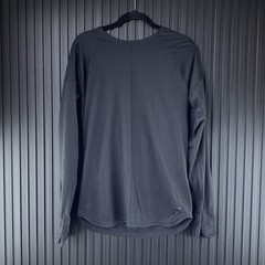 Nike Yoga Dri-FIT Mens Size Medium Black Crew Neck Long Sleeve Shirt