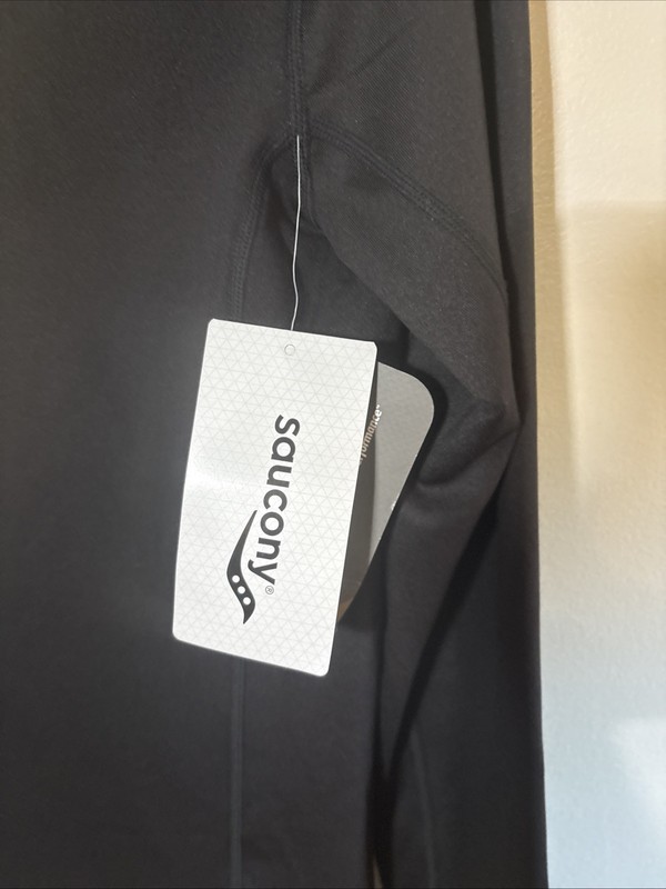 Saucony M Black Long Sleeve Primaloft Polyester Men's Pullover Running Shirt gallery