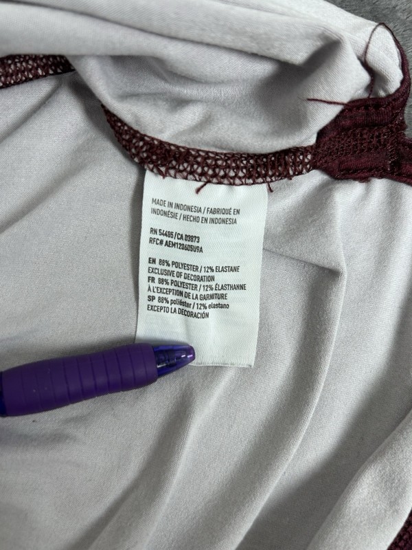 Men’s American Eagle AE ACTIVE Flex Burgundy Tee Gray/White Sz S gallery