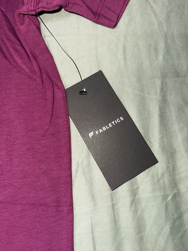 NWT Fabletics 24-7 Tee - Moisture Wicking Fabric - Berry Crush (LARGE) gallery