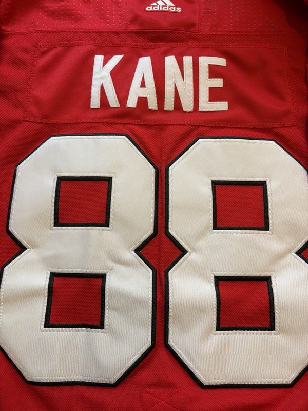 Adidas NHL Chicago Blackhawks Patrick Kane #88 Hockey Jersey L gallery