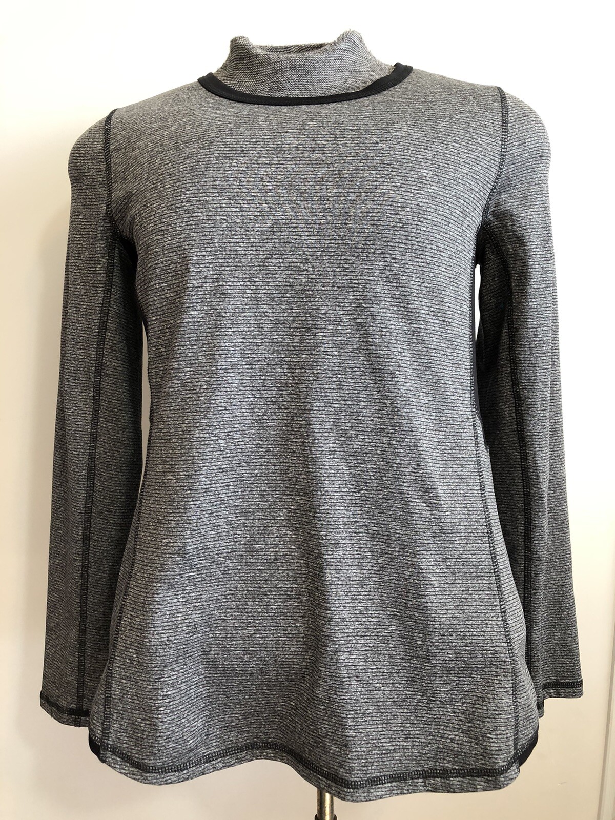 Tech Gear Elements Series Mens Large Grey Black Textured Longsleeve Top Stretch gallery