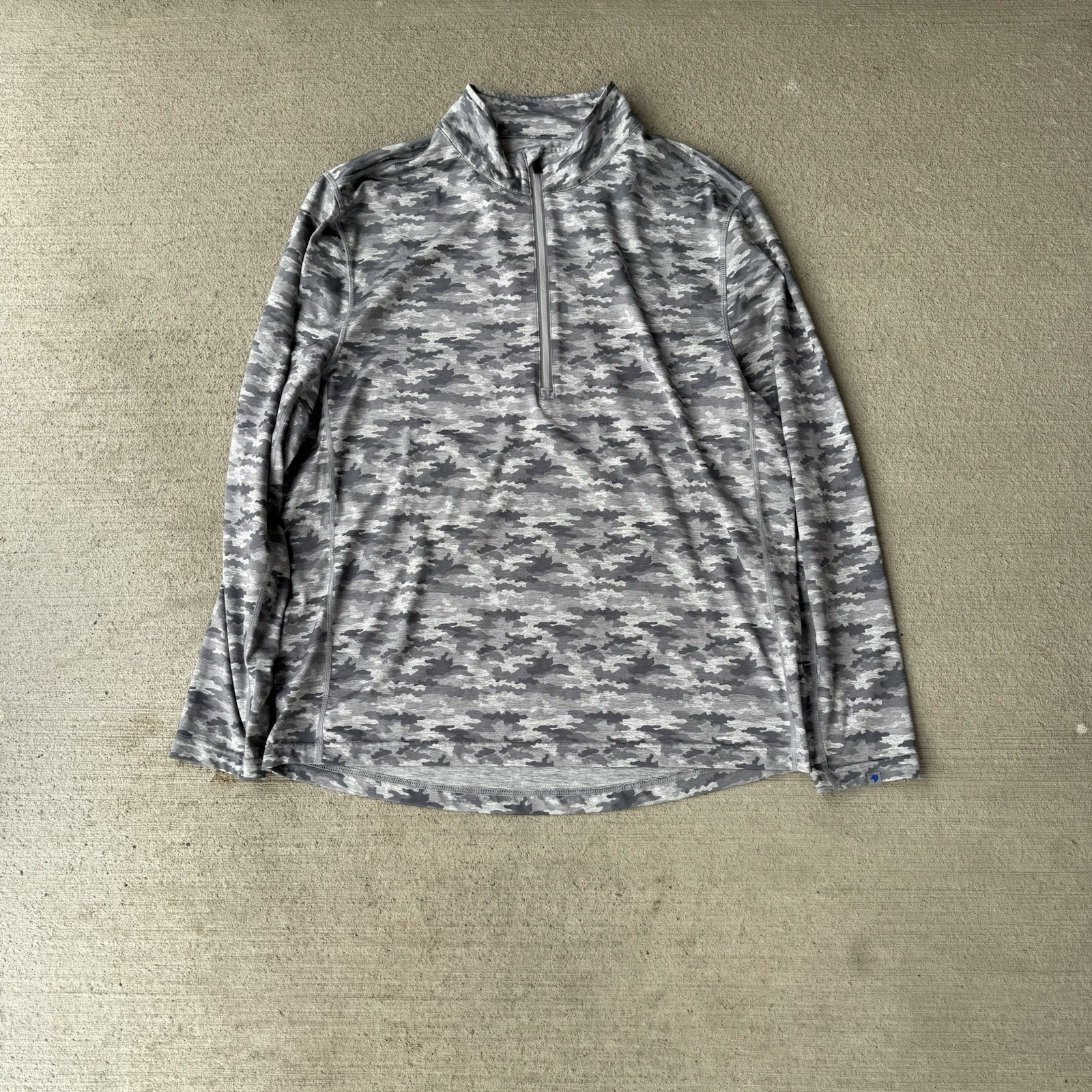 1764 Golf Performance 1/4 Zip Sweater Mens Medium Gray Camo Activewear Pullover gallery