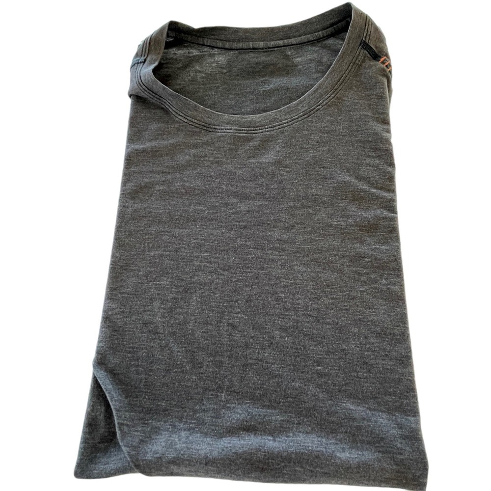 Lululemon Tee Shirt Mens Size Small Medium Gray SS No Tags Please See Pictures